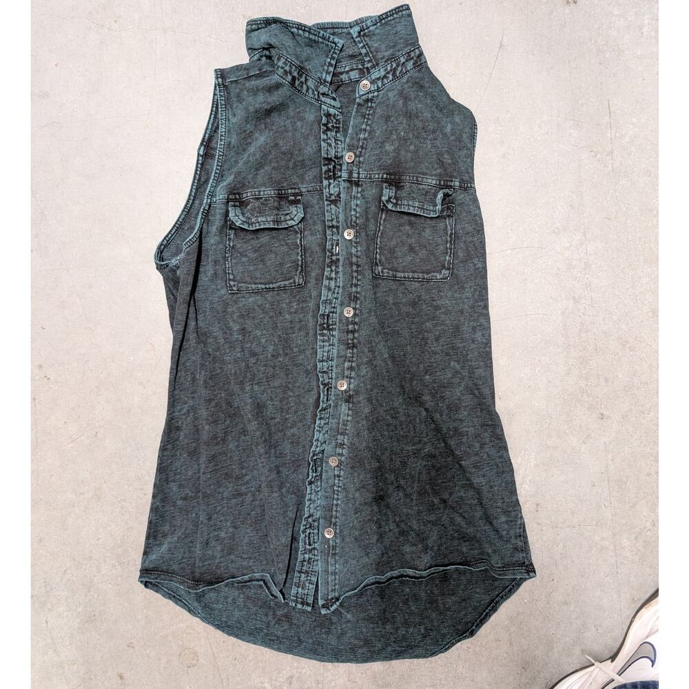 Rock & Republic Medium Acid Wash Green Grey Sleeveless Button Up Vest Shirt Rock